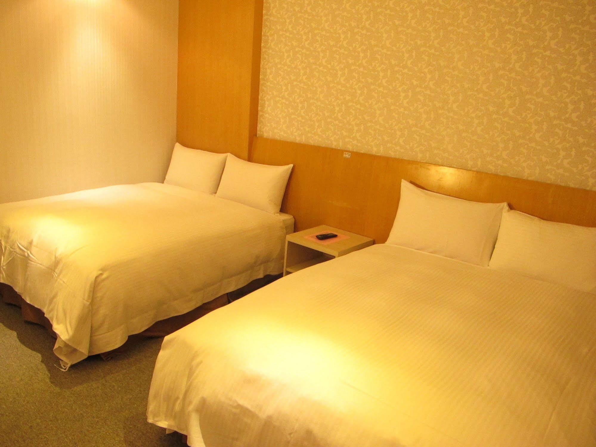 Roaders Hotel Hualien Dongda Hualien City Exterior foto